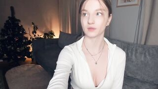 Live record of _mαgίc_smilę_ reaching her tips goal - 1/1/2024