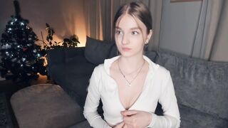 Live record of _mαgίc_smilę_ reaching her tips goal - 1/1/2024