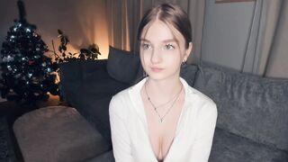 Live record of _mαgίc_smilę_ reaching her tips goal - 1/1/2024