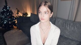 Live record of _mαgίc_smilę_ reaching her tips goal - 1/1/2024