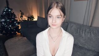 Live record of _mαgίc_smilę_ reaching her tips goal - 1/1/2024