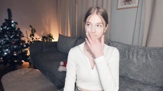 Live record of _mαgίc_smilę_ reaching her tips goal - 1/1/2024