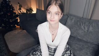 Live record of _mαgίc_smilę_ reaching her tips goal - 1/1/2024