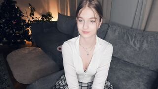 Live record of _mαgίc_smilę_ reaching her tips goal - 1/1/2024
