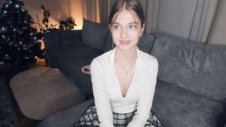 Live record of _mαgίc_smilę_ reaching her tips goal - 1/1/2024