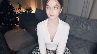 Live record of _mαgίc_smilę_ reaching her tips goal - 1/1/2024