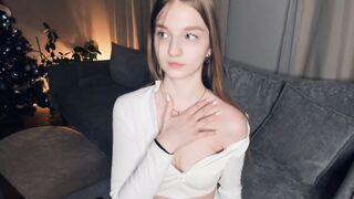 Live record of _mαgίc_smilę_ reaching her tips goal - 1/2/2024