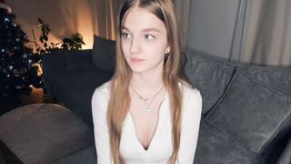 Live record of _mαgίc_smilę_ reaching her tips goal - 1/2/2024