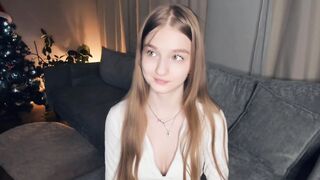 Live record of _mαgίc_smilę_ reaching her tips goal - 1/2/2024