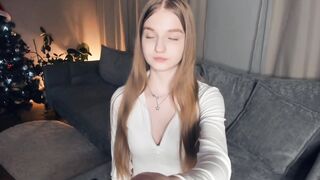 Live record of _mαgίc_smilę_ reaching her tips goal - 1/2/2024