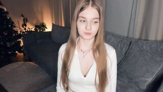 Live record of _mαgίc_smilę_ reaching her tips goal - 1/2/2024