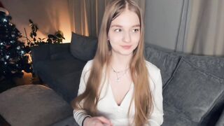 Live record of _mαgίc_smilę_ reaching her tips goal - 1/2/2024