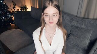 Live record of _mαgίc_smilę_ reaching her tips goal - 1/2/2024
