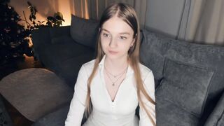 Live record of _mαgίc_smilę_ reaching her tips goal - 1/2/2024