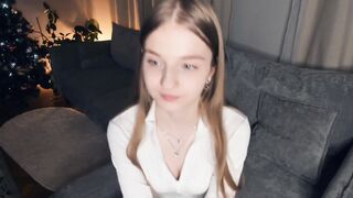 Live record of _mαgίc_smilę_ reaching her tips goal - 1/2/2024