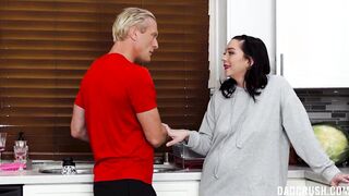 Sneaky sex with my stepdaughters slutty cousin