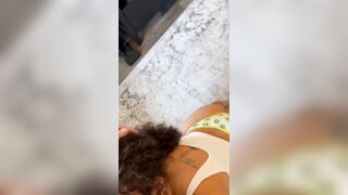 Lightskin Babe Deepthroat Blowjob