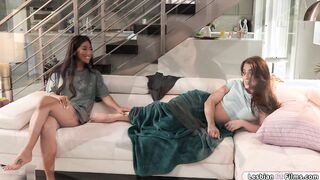 Petite babe pussy licking asian roommate