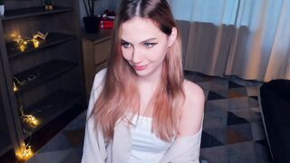 Live record of męlίsα_ginger reaching her tips goal - 1/4/2024