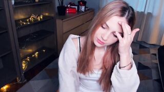 Live record of męlίsα_ginger reaching her tips goal - 1/4/2024