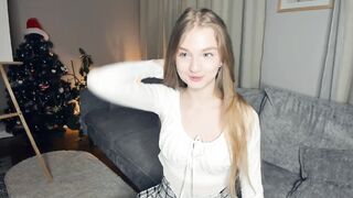Live record of _mαgίc_smilę_ reaching her tips goal - 1/4/2024