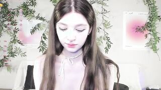 Live record of shƴcίndęrellα reaching her tips goal - 1/5/2024