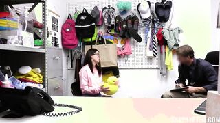 Officer fucks the naughty chick on the desk