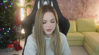 Live record of αnabęl054 reaching her tips goal - 1/6/2024