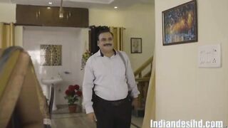 Main Yahan Tu Wahan 2024 Ullu Hindi Porn Web Series Episode 8