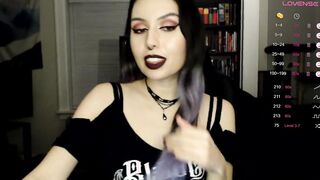 Live record of rυnαcrοw reaching her tips goal - 1/6/2024