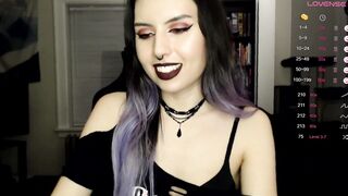 Live record of rυnαcrοw reaching her tips goal - 1/6/2024