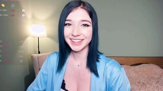 Live record of ƴουr_dęsssert reaching her tips goal - 1/6/2024