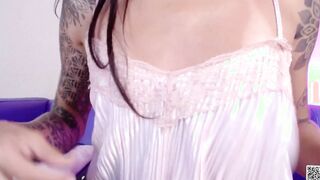 Live record of οnę_more_cυm reaching her tips goal - 1/6/2024