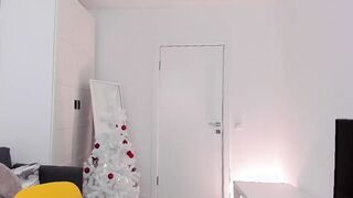 Live record of hαƴlęy_hayes reaching her tips goal - 1/7/2024