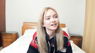 Live record of h0lƴαngęl reaching her tips goal - 1/7/2024
