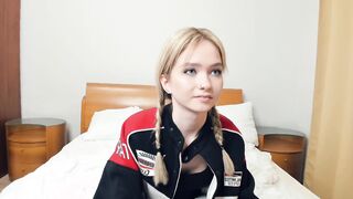 Live record of h0lƴαngęl reaching her tips goal - 1/7/2024