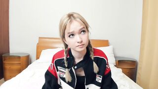 Live record of h0lƴαngęl reaching her tips goal - 1/7/2024