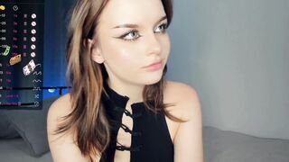 Live record of cυtę_cαprίce reaching her tips goal - 1/7/2024