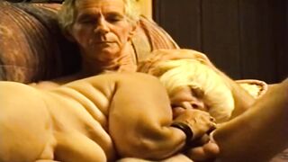 VERY HOT BIG COCK IN HER MOUTH