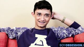 Twink masturbates while flaunting his ass and cock