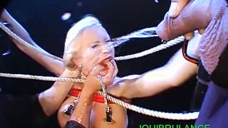 KERVTKKISZA..au lieu de t'amuser de branler ta main avec ma bite tu préfère la douche
