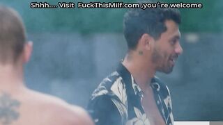 Curvy goddess Violet Myers double penetration debut
