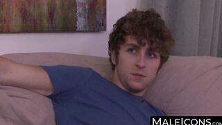 Butt praite Brandon Wilde loots Calvin Banks goods