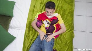 Sex in the bathroom with stepmom when dad back early