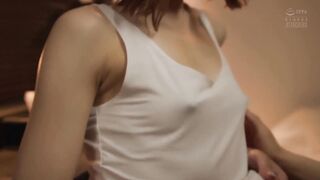 I can't resist thrusting an orgasm in my tits without underwear 3of5