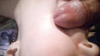 une amie me suce recoit mon sperme sur le visage