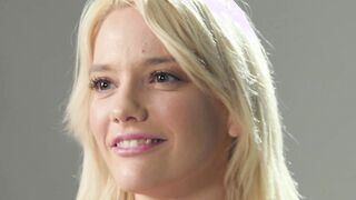 Kenna James fingers herself til orgasm