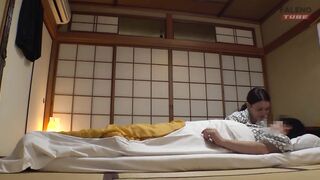 Four female bosses and a man I stayed at a hot spring inn on a business trip 4of5