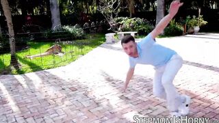 Hot Nadia White drilled by stepson after sloppy deepthroat