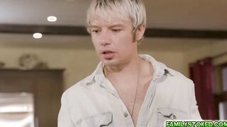 Athena show her stepdad and stepbro what she got